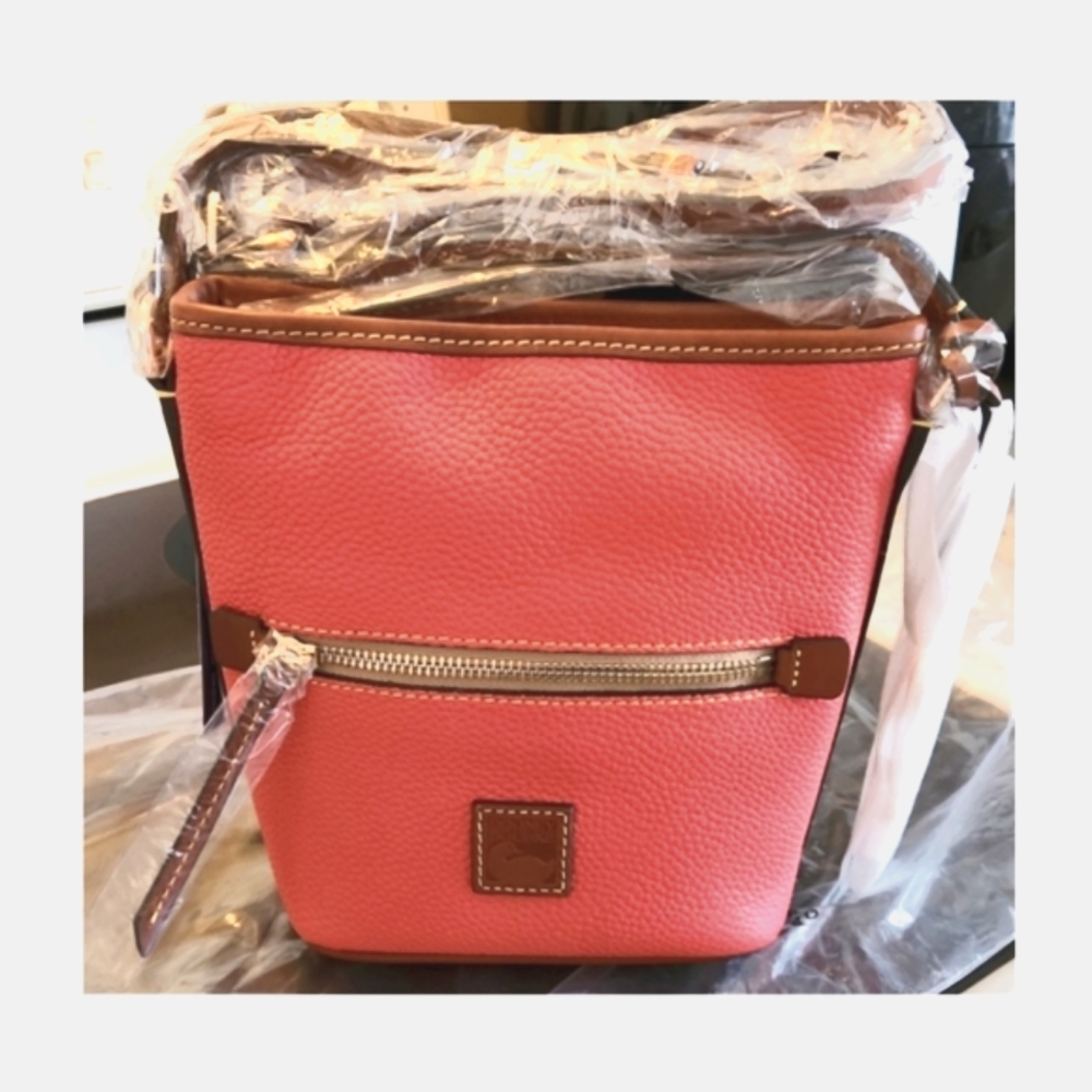 🦆Dooney & Bourke Crossbody🦆